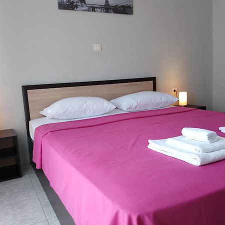 Sea And Sky Apartment Nea Peramos  Bilik gambar