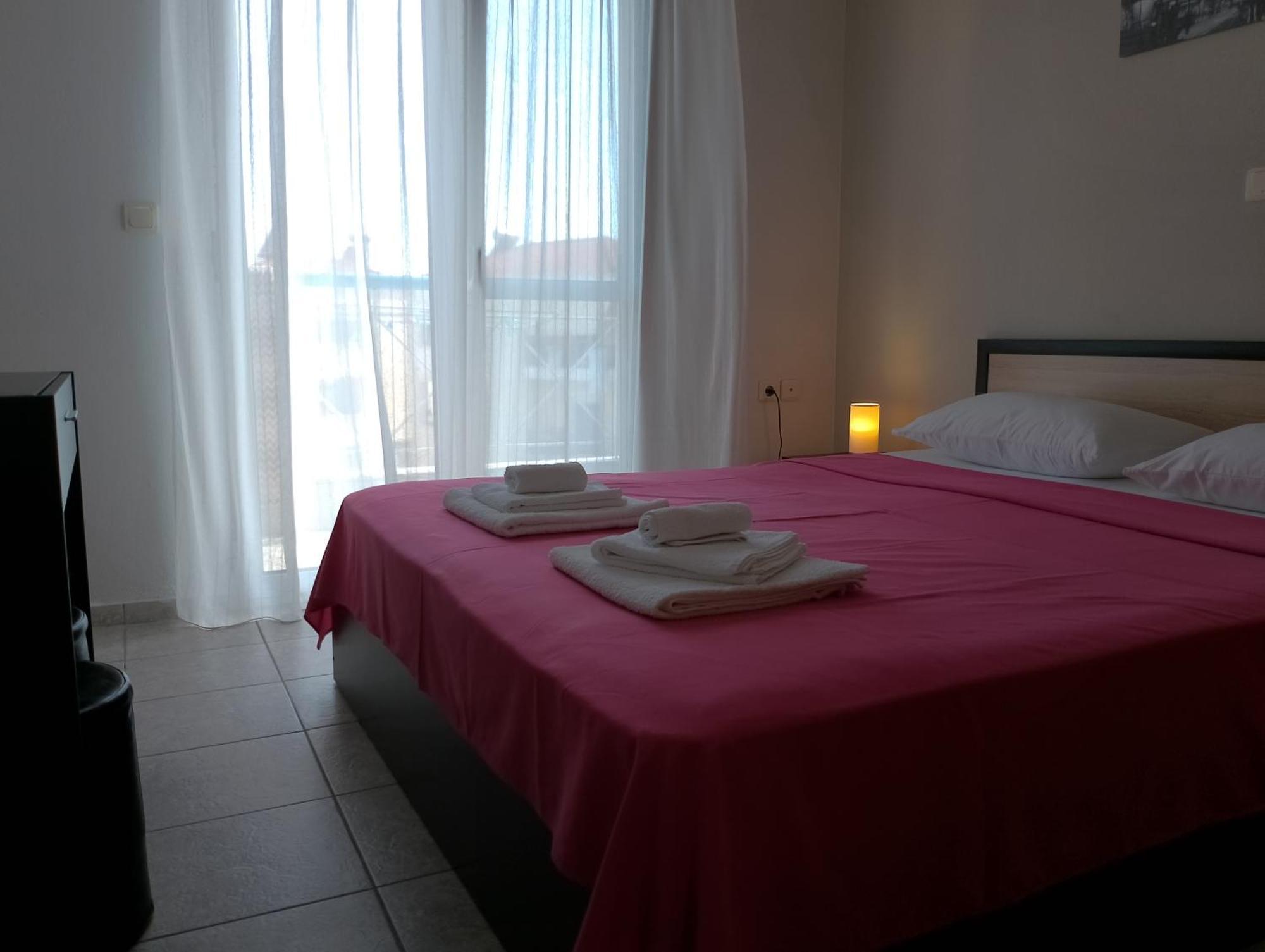 Sea And Sky Apartment Nea Peramos  Bilik gambar